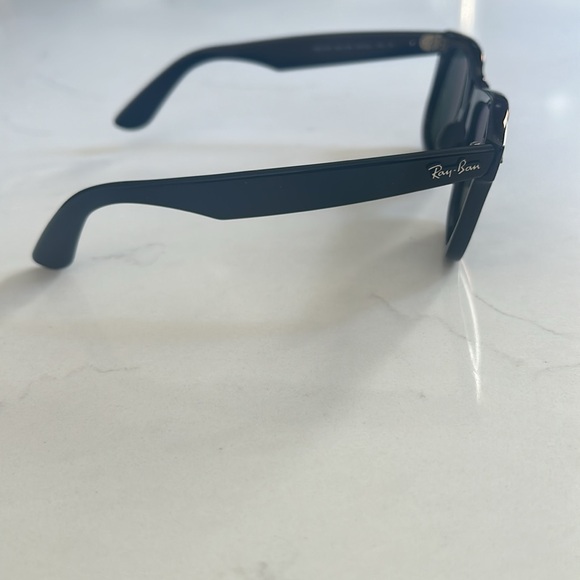 Ray Ban - Original Wayfarer Classic Polarized - Picture 6 of 7